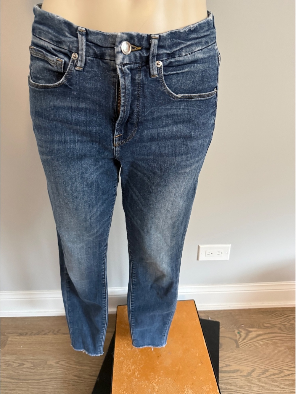 Good American Women's Good Legs Jeans Size 4/27 Blue Denim